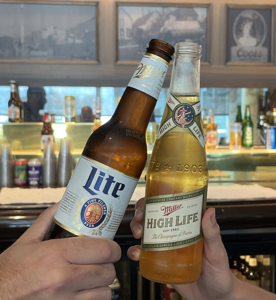 Here’s to Kevin Doyle (⁦<a href="/millerhighlife/">Miller High Life</a>⁩) on his pending retirement, and Brian Feiro (⁦<a href="/MillerLite/">Miller Lite</a>⁩) on his promotion to president of U.S. sales. Cheers!

molsoncoorsblog.com/brian-feiro-na…