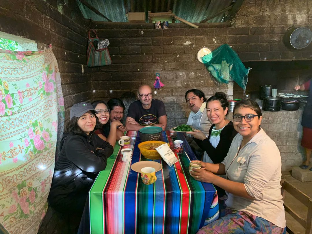 surcooaxaca's tweet photo. #Indigital 

Dando continuidad a las #CapacitacionesComunitarias sobre "Derechos Digitales y acceso a la información en lenguas indígenas", el pasado 27 de agosto visitamos la comunidad de San Lucas Zoquiapan, #TeotitlándeFloresMagón, #Oaxaca. https://t.co/DG7MIKFJWi
