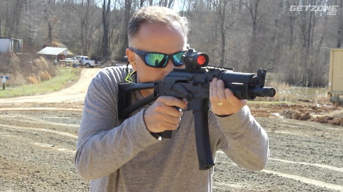 GunUp's tweet photo. Kalashnikov KP9 9mm AK Pistol Sootch00 Review. Kalashnikov KP9 USA is the closest thing to a Vityaz SN, used by Russian Special Forces and Elite Police Units. Watch Video: https://t.co/Z6sW36179S
#kalashnikov #9mm #scootch https://t.co/SY8zl67AjT