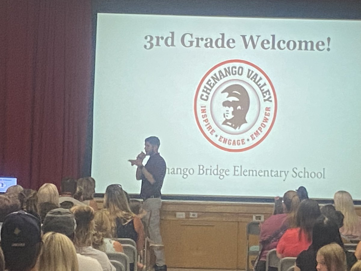 mlrob87's tweet photo. Incoming 3rd Graders at Chenango Bridge! Welcome to CB! It is going to be a great year! #classof2033 #warriorpride @CBPrincipalTC @CVCommSchools @CVCSDWarriors @CVSupt https://t.co/4W4f8ajbhQ