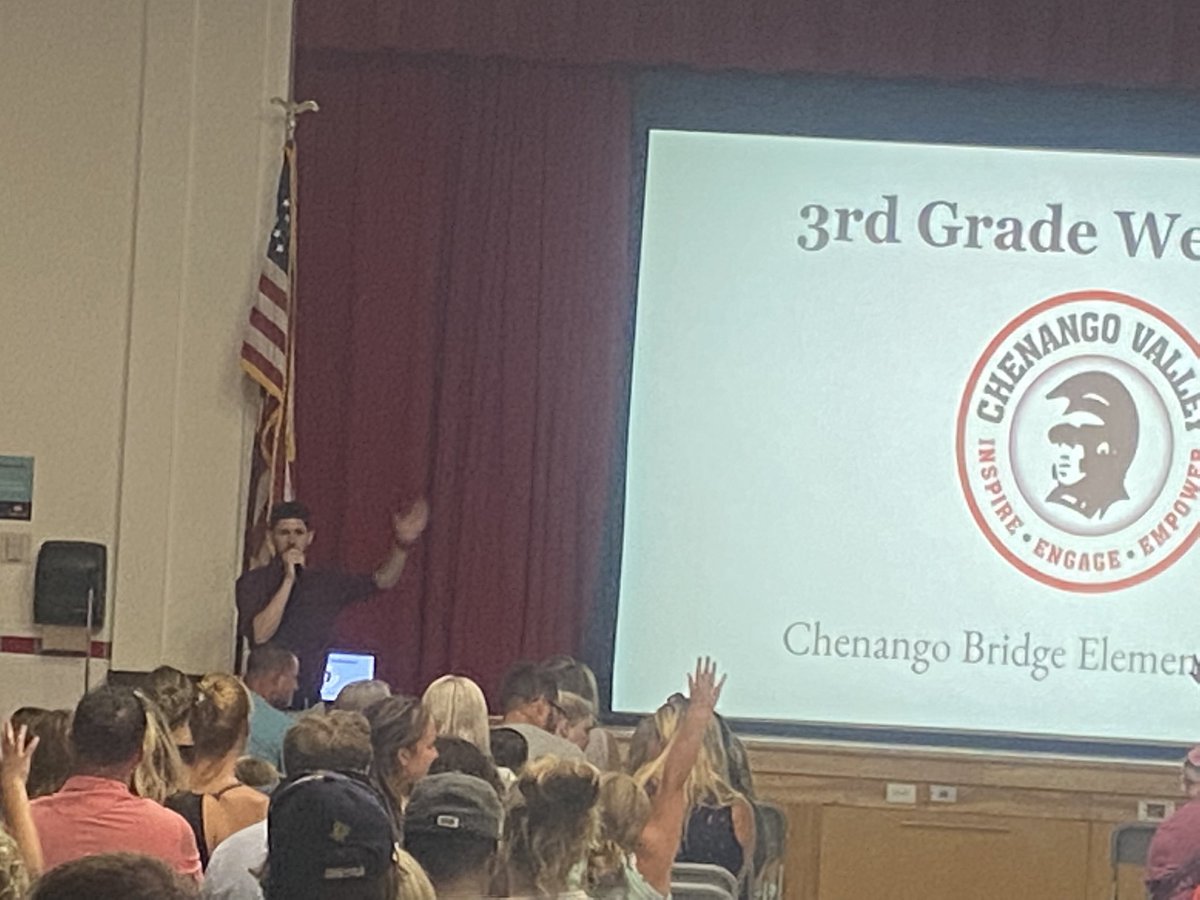 mlrob87's tweet photo. Incoming 3rd Graders at Chenango Bridge! Welcome to CB! It is going to be a great year! #classof2033 #warriorpride @CBPrincipalTC @CVCommSchools @CVCSDWarriors @CVSupt https://t.co/4W4f8ajbhQ