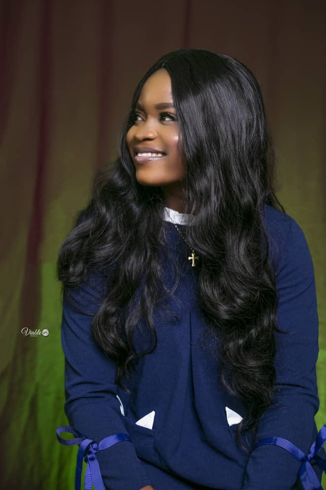meghanphoebe5's tweet photo. What my eyes can't see I still believe
Everything spoken to me
There's no word that can come back void
I will trust the report of the Lord
A happy birthday to me #adenike.                      #Eniobanke https://t.co/2ivTAF4ug1