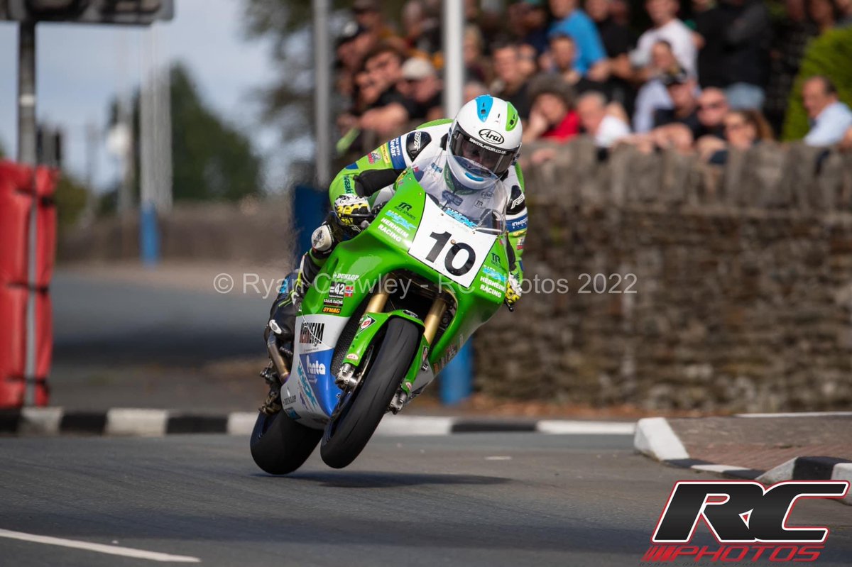 KneenIm's tweet photo. 4th place in todays @rstmoto classic SBK Manx grand prix. Had a slight issue with a fuel over flow bottle coming loose on lap 2 that I eventually discarded of 🤣 ideal lap time from all lap sectors was 124.6mph so I’m really happy with that the bike ran mint thanks to the team 👌🏼 https://t.co/iRaGJeGGVP