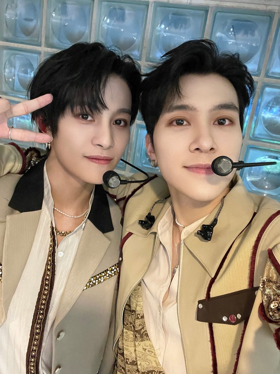 nct_xiao61's tweet photo. 威神が見たい､シャオに会いたい
その一心でずっと心待ちにしてたSMT
ステージ上で輝いている姿を見て
ほんとに参戦して良かったなと🥹
日本での活動に対しても前向きな気持ちを
聞けたので､ぜひとも完全体で再会したい!!
#SMTOWNLIVE2022_TOKYO
#WayVTakeOverTokyoDome 
#威神V #WayV https://t.co/L3JUAQj5eW