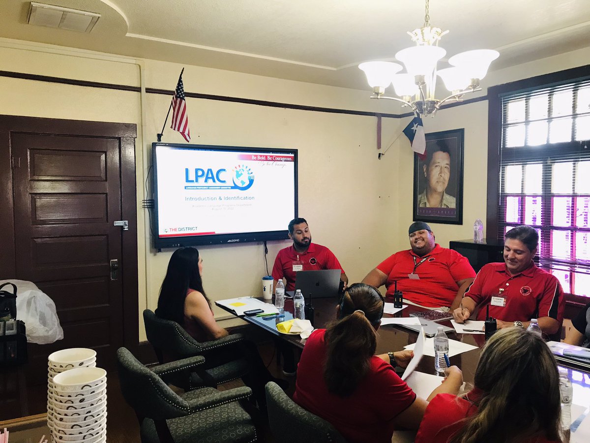 cerecerez5's tweet photo. What a great🌅day to be a part of the #CCA team!!! Amazing #LPAC meeting this morning courtesy of @RudyMar41341822 &amp; our parent sign in sheets are filling up as we conference with our #HSParents! 
📋✏️ https://t.co/tqrJ5iM6RY