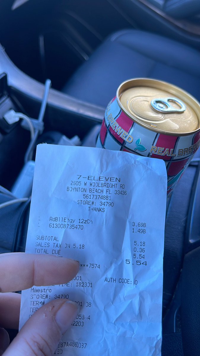 elizabetchy's tweet photo. @7eleven really charging 1.49 for an Arizona tea. Since when are they not .99 since when is this a thing? https://t.co/gRIon7CQxl