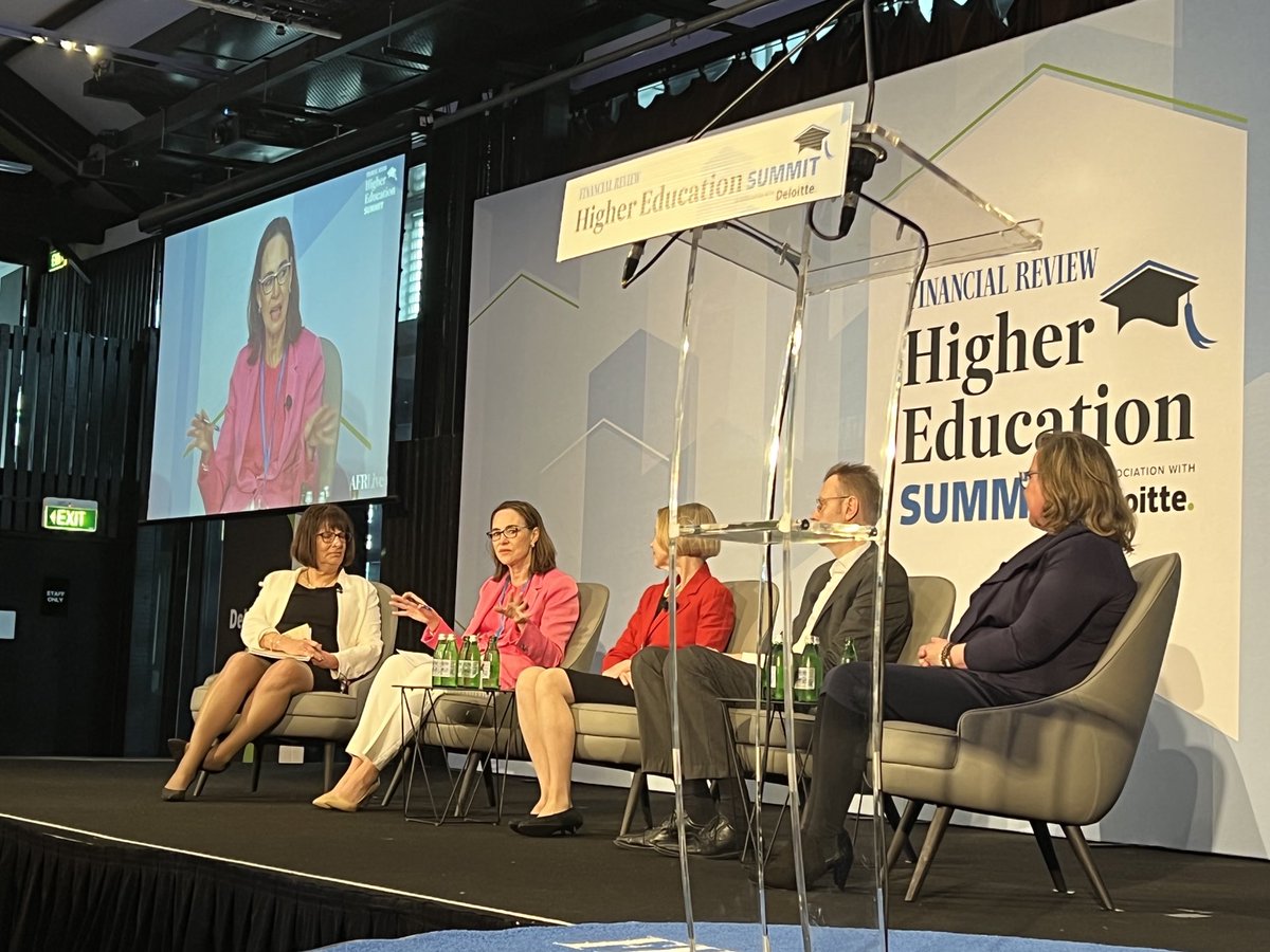 STodd_Griffith's tweet photo. @ThomsonVicki “we’re not the UK with sunshine” in discussing the case for #highered reform in Australia @FinancialReview @Deloitte #HigherEdSummit https://t.co/VVzO8yKy4Y