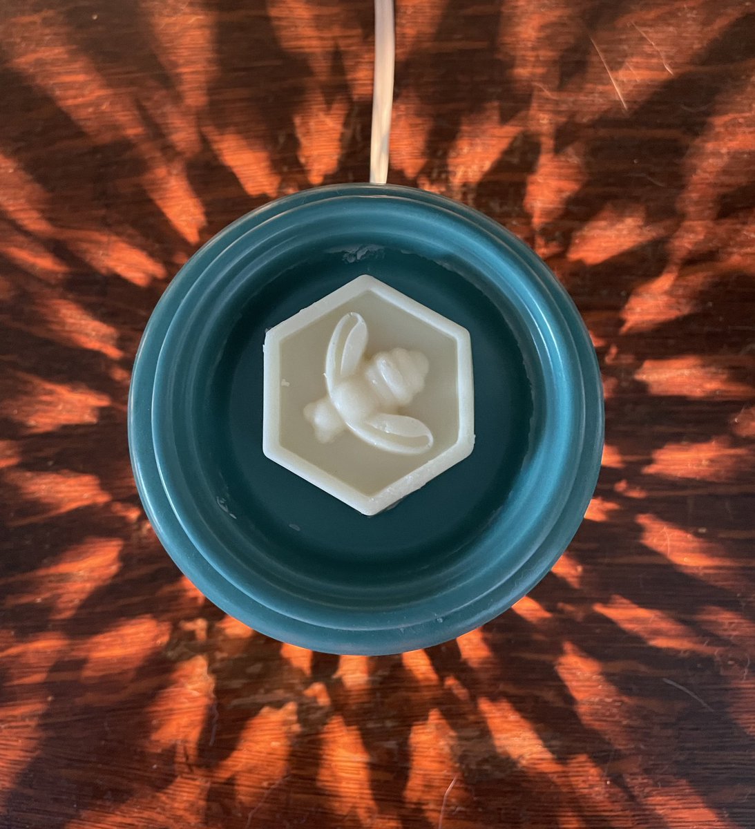 My favorite part of <a href="/ThoughtfulHive/">Thoughtful Hive</a> melts is this precious bee stamped into one of every package. 🥺