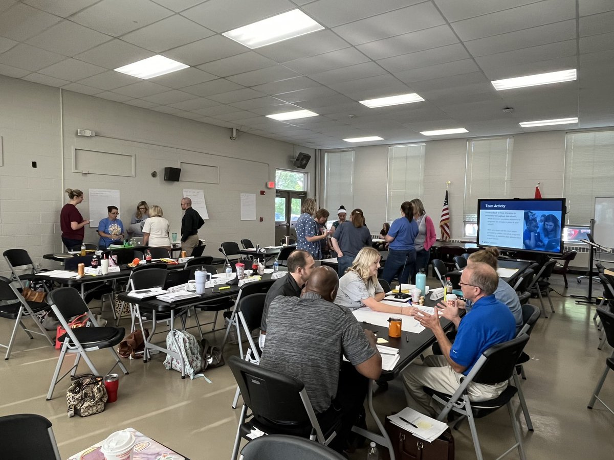 hkstaggs's tweet photo. Several schools in White Co and Putnam Co are learning about embedding character into all aspects of school culture. Enjoyed being with them last week. @NIETteach @sduncanap @SavageTad @SherrieKeyes @WinninghamBubba https://t.co/1CAP6PHZ03