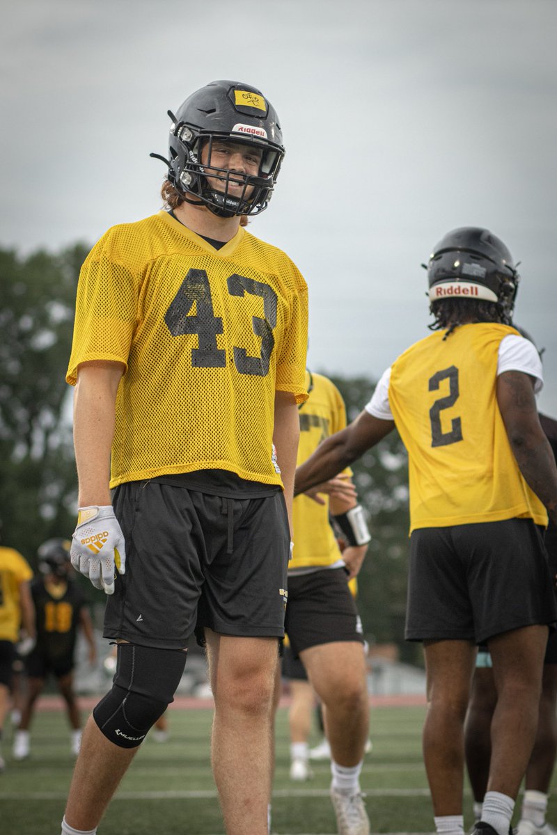 UW-Oshkosh Football tweet media