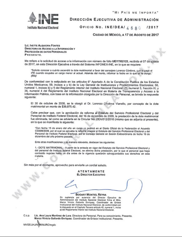 Nancy_FloresN's tweet photo. El 30 de octubre de 2000, cuando se desempeñaba en el entonces IFE en un cargo menor al actual, Lorenzo Córdova Vianello cobró del erario la dote matrimonial. En 2017 esa “prestación” por casarse se canceló. Hoy, al presidente del INE le indicaron que no es bienvenido en la UNAM. https://t.co/QCMRbmZUv2