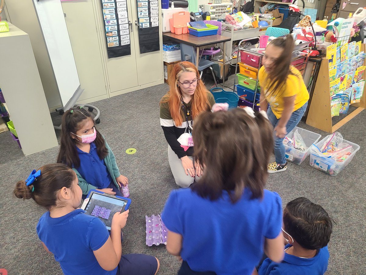 villacortarusd's tweet photo. Second grade Ss develop foundational number flexibility through the use of counting collections.  @RowlandSchools #WeAreRUSD #bettertogether @missjblank @bluribe5 @ryanrexerrusd #vikingsquad https://t.co/HmJMQccZDy