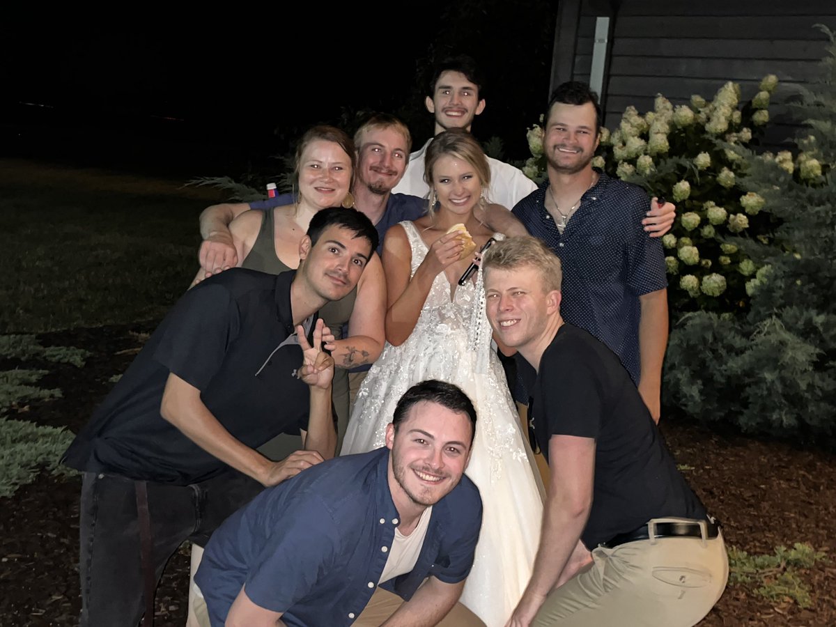 TheBrookeV_'s tweet photo. Pro Tip: invite your gaming buddies to your wedding. 🥹🤍 it was so awesome meeting them all in person! https://t.co/4DGAbomvdl