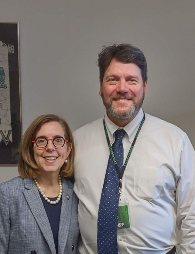 williamsjoem's tweet photo. Pretty excited to meet @OregonGovBrown on Friday at @uolibraries! https://t.co/aMVCablSzu
