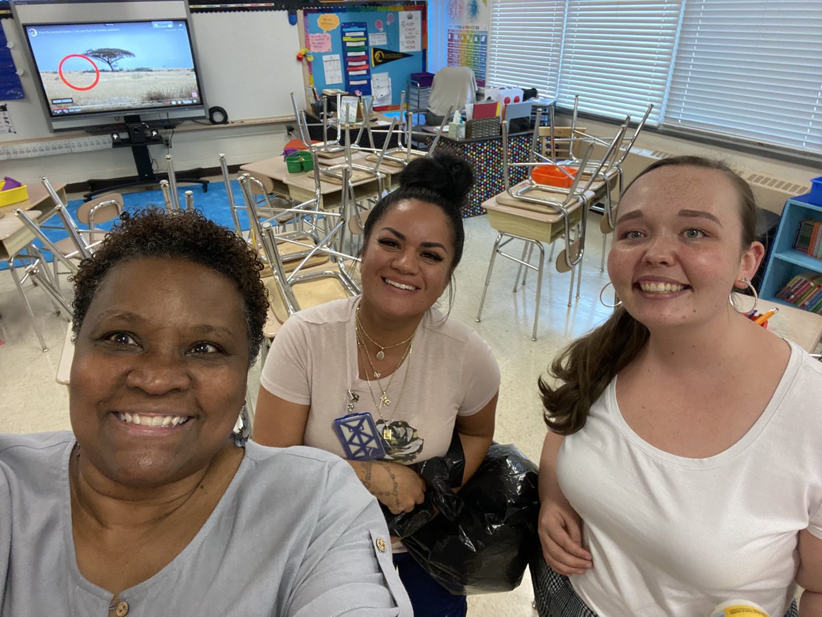 Ashley_Dolphins's tweet photo. Day 1 was a success and we are ready for Day 2! #godolphins ⁦@CumberlandCoSch⁩ ⁦@MariahMerritt13⁩ ⁦@ShenitaPerry11⁩ ⁦@VickyCorpuz1⁩ ⁦@MsHirvela⁩ ⁦@MrsFidanza⁩ @GerriSm2018 ⁦@MikeDRandall⁩ https://t.co/KG89317EwQ