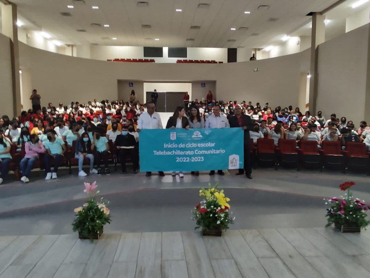SenlOficial's tweet photo. Más de 3,600 estudiantes de Telebachillerato Nuevo León iniciaron hoy sus clases en los 76 planteles del estado. #YoSoyPrepaNL https://t.co/UuWFye0J9Z