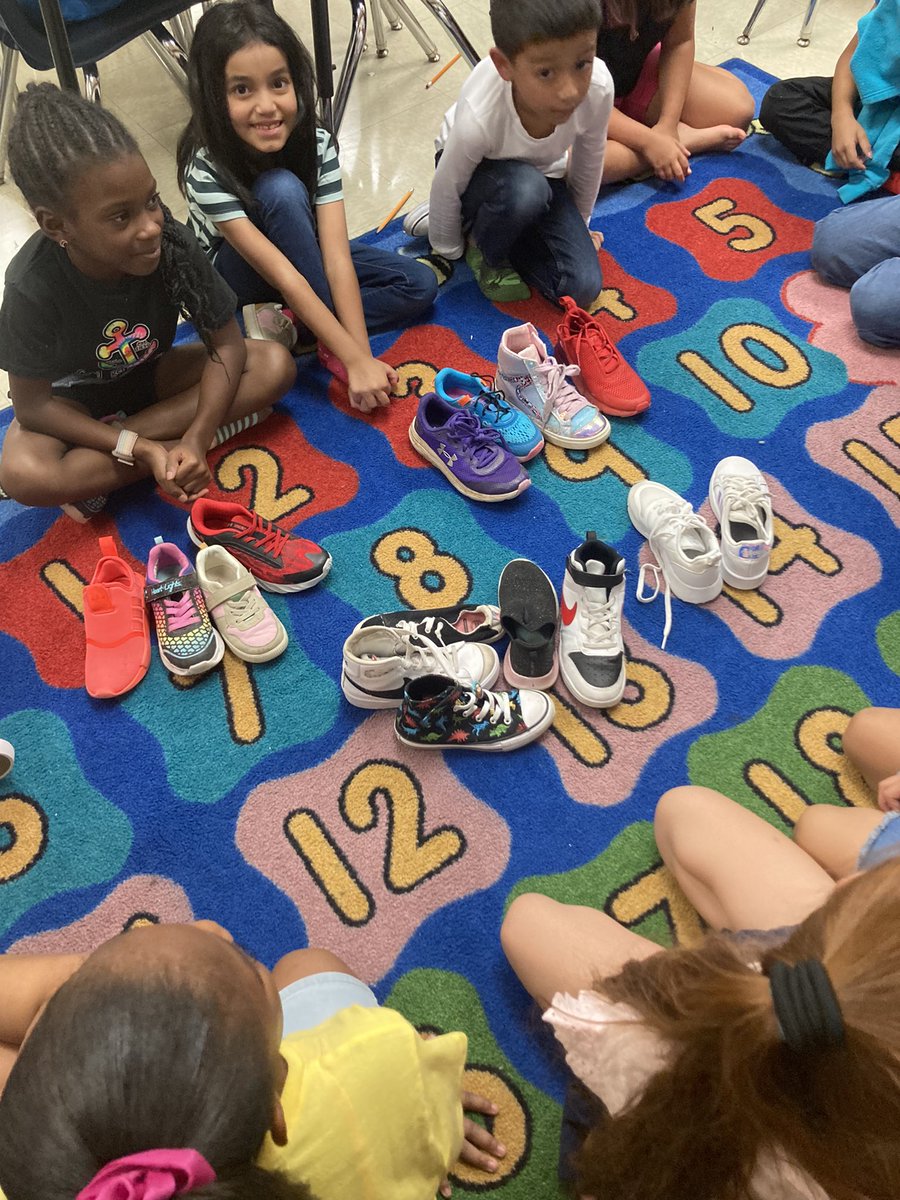 swisd_swe's tweet photo. Today for science in 2nd grade, the kiddos practiced using multiple characteristics to classify matter by using their shoes. They had a lot of fun and ended up making their own groups (colored with no laces, black and white with or without laces, colored with laces)🤩 #RootEdSWE https://t.co/anCJxH1rqD