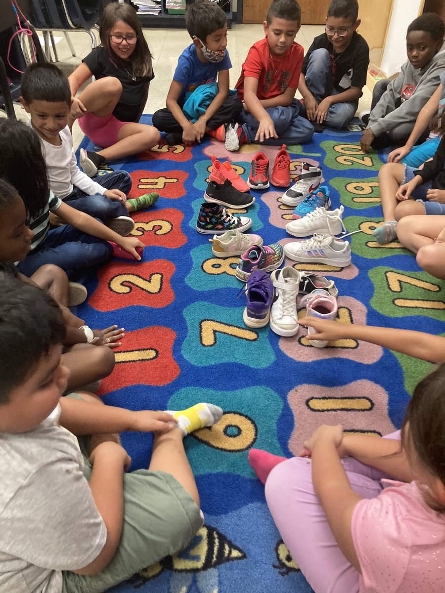 swisd_swe's tweet photo. Today for science in 2nd grade, the kiddos practiced using multiple characteristics to classify matter by using their shoes. They had a lot of fun and ended up making their own groups (colored with no laces, black and white with or without laces, colored with laces)🤩 #RootEdSWE https://t.co/anCJxH1rqD