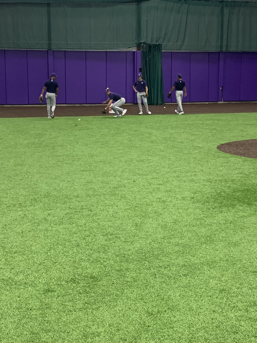 BatCatsManagers's tweet photo. First day back and the boys are getting after it‼️ #KSTATEBSB #BATCATS https://t.co/piMTHjurxg