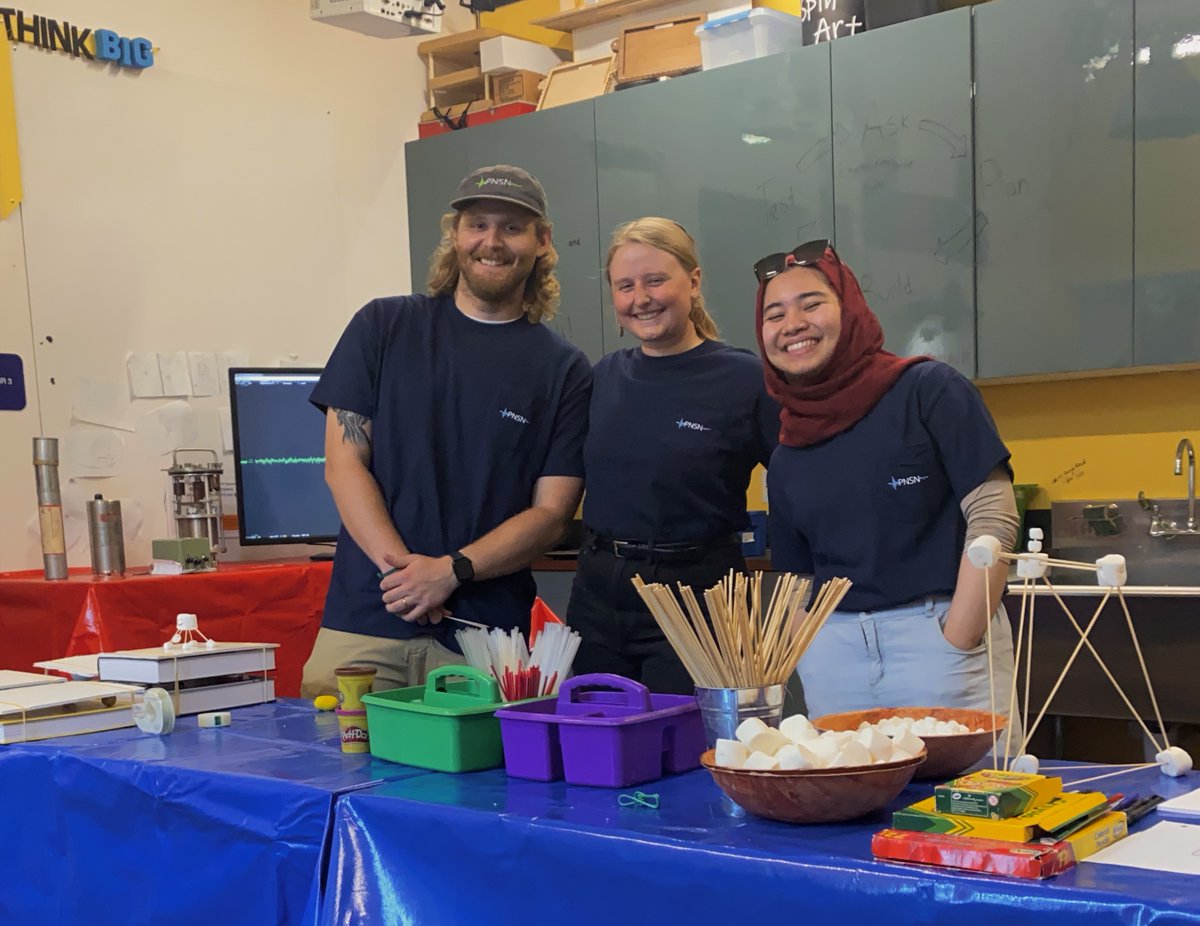 PNSN1's tweet photo. Over the weekend, our outreach team collaborated with @UW_ESS’s Rockin’ Out for a Danger-themed event at the KidsQuest Children's Museum to teach kids about earthquakes, how we monitor them, and the hazards they pose! They had a fun time making wiggles and marshmallow structures. https://t.co/SAJAD1OfAN