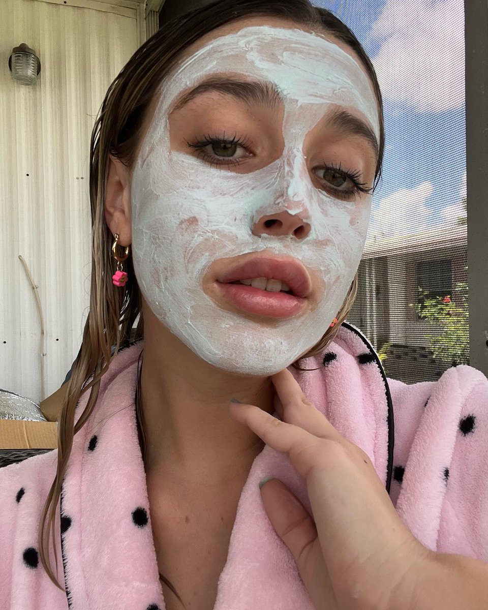 Mi carita llena de cosa blanca pero no es la cosa blanca que quiero qué fuese 🥺🫣🍆💦