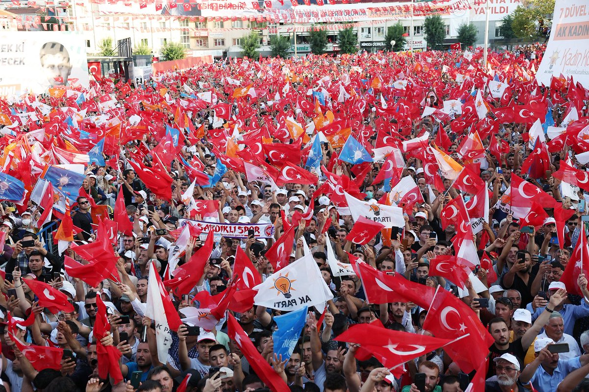 İşte Meydan,
İşte Heyecan,
İşte Coşku...

Gençlerin Lideri, Cumhurbaşkanımız <a href="/RTErdogan/">Recep Tayyip Erdoğan</a>'ı zaferin başkentinde ağırlamanın mutluluğunu yaşadık.🥰

Muhteşemsin Afyonkarahisar ❗