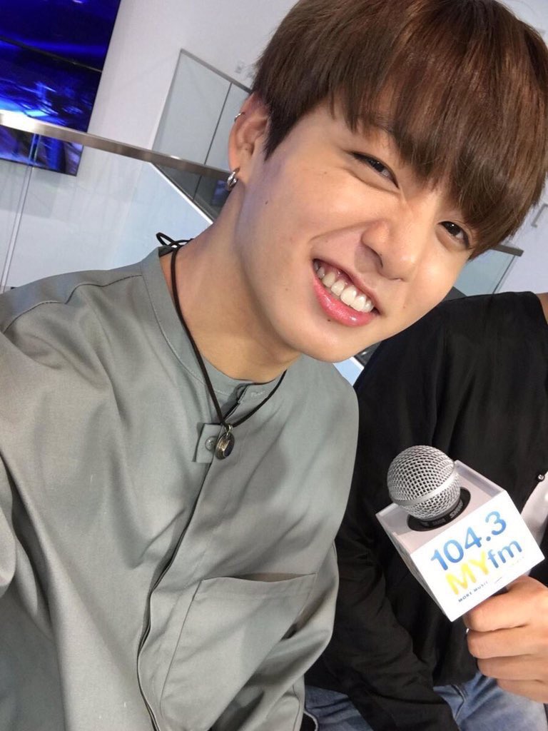 jungkook.97 on Twitter: "jungkook was like 19-20 years old when bts had