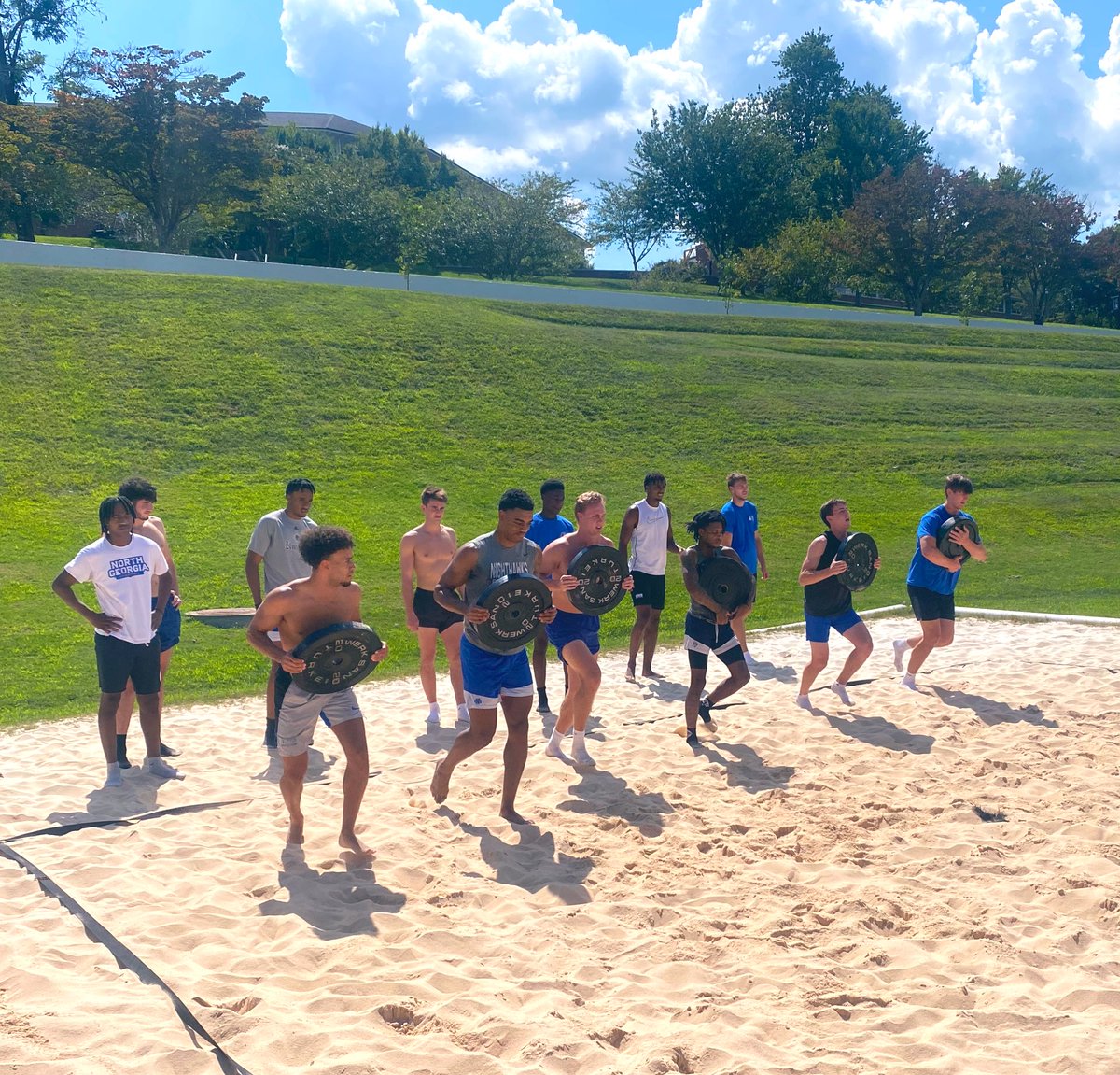 UNGMBB's tweet photo. Nighthawk Week:
Day 1 - Beachin’ It 🏖😎🌴 https://t.co/Q8Xl4wP24i