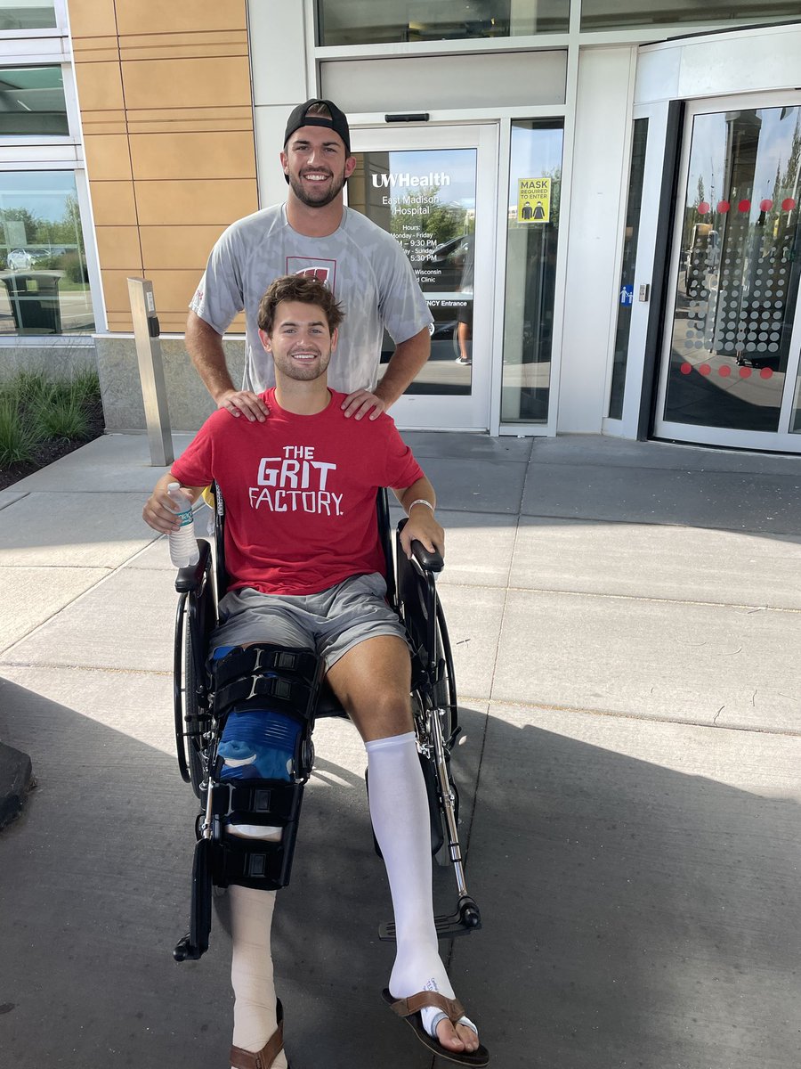 swolfhoops's tweet photo. On to rehab!!!! Thanks ⁦@WilderCollin⁩ , you are a true teammate. On Wisconsin!!! https://t.co/eqtFxSiN7w