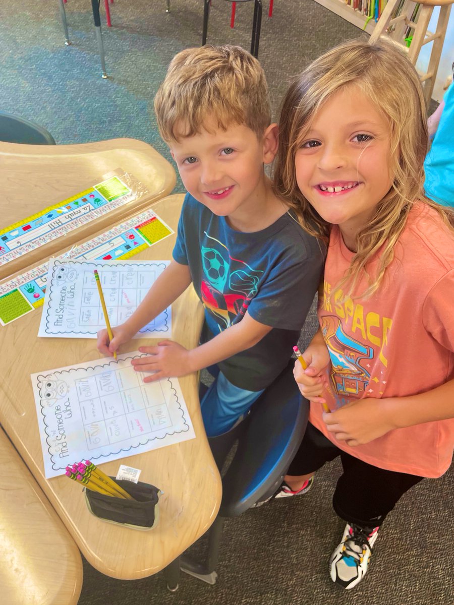WJCCBlayton's tweet photo. We played, we ate, we learned, we made new friends! Does it get any better? #WJCCFirstDay #HivePride https://t.co/M2SfNz8oNJ