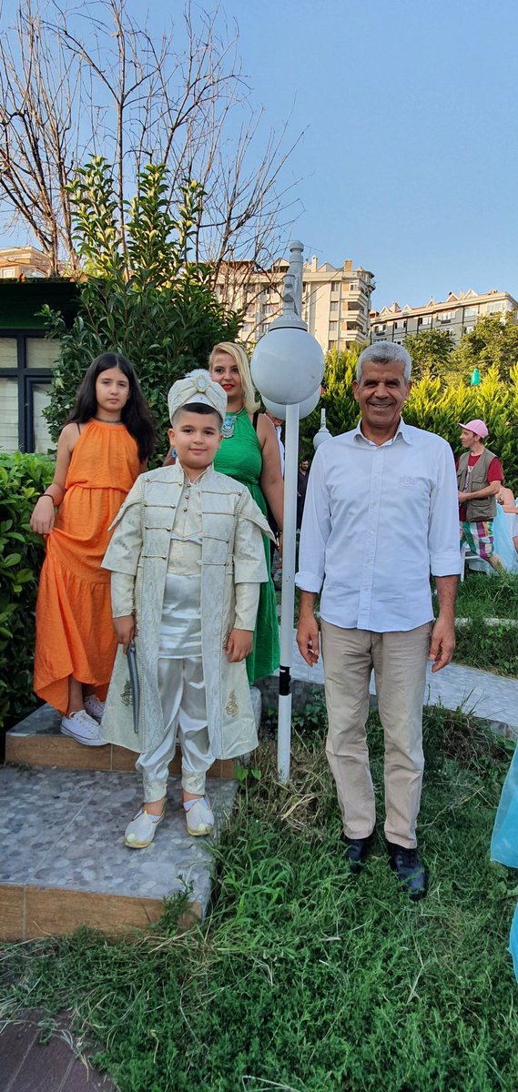 nuzun18's tweet photo. 3.düzenlediğimiz sünnet şöleni bu günde gecede sevgili çocuklarımız  Değerli ailerimiz eğlenerek güzel bir vakit geçirdi.Katılım gösteren tüm Değerli  Ailelerimize ve Çocuklarımıza teşekkür ederiz. Başka güzel bir aktivitede görüşmek dileği ile.#Avender https://t.co/Bezrny897Y