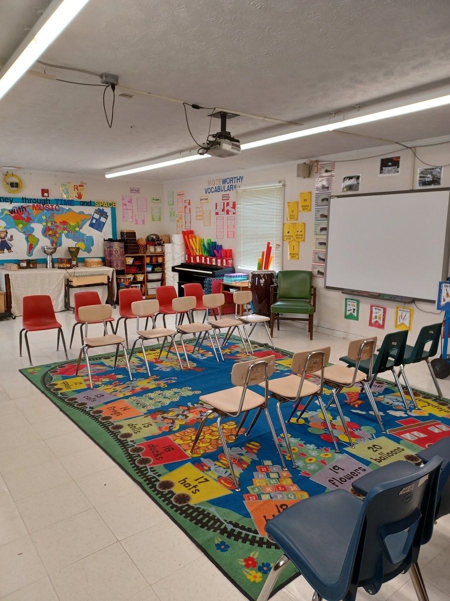 MsWellsMusic7's tweet photo. The music room is all ready for resource to start on Wednesday! @Scurlockbears #everyjourneyhasagreatstory https://t.co/9rsD43dsv7