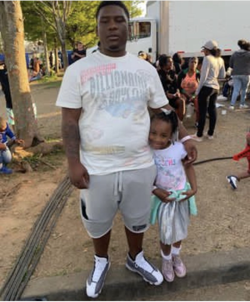 2lvtia's tweet photo. @FaniWillisForDA This is my son Alehandro Brown  who gave him the right to say my son didn’t deserve to live who made him god https://t.co/2cQOZvB9D5
