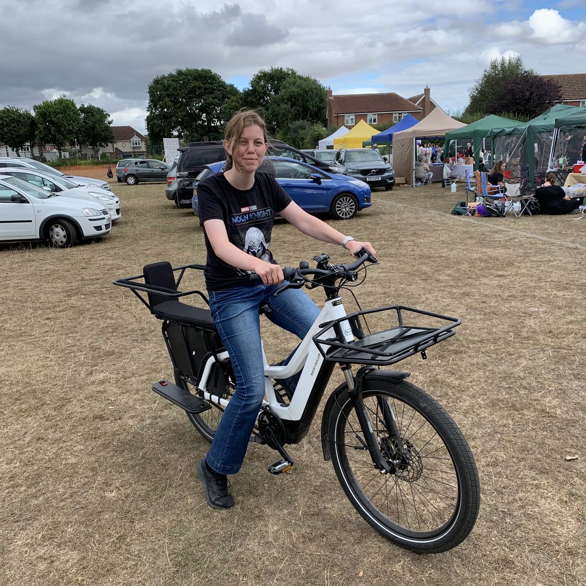 EcargoC's tweet photo. Did we see you up at the Mile End Community Fair/Fete thing today? We were the ones showing off the eCargo Bikes (in case you didn’t realise) We met some super families & some cool new family eCargobike converts! As usual the @RaleighBikes_UK #Stride2 was everybody’s favourite! https://t.co/2DPEGNVvJB