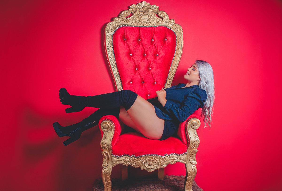 _BonnieAnn's tweet photo. A Queen 👑

@xstudioscol #Photo_Folio #photo https://t.co/TNI6HDUfHB