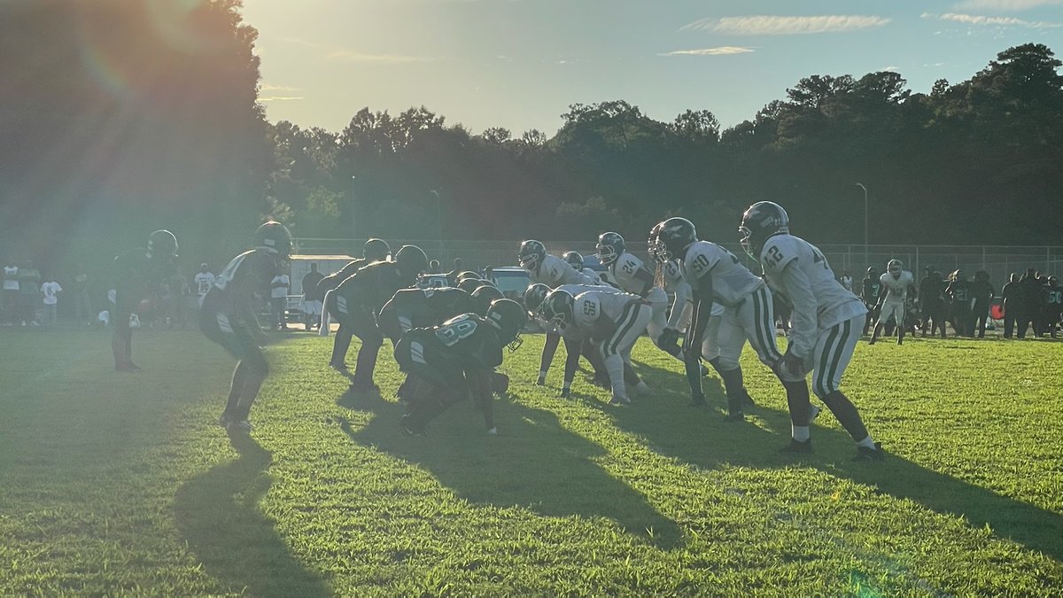 AthleticsKHS's tweet photo. JV Football in action against @Woodside_ATH! #playfortheK https://t.co/f7ALH36Qp2