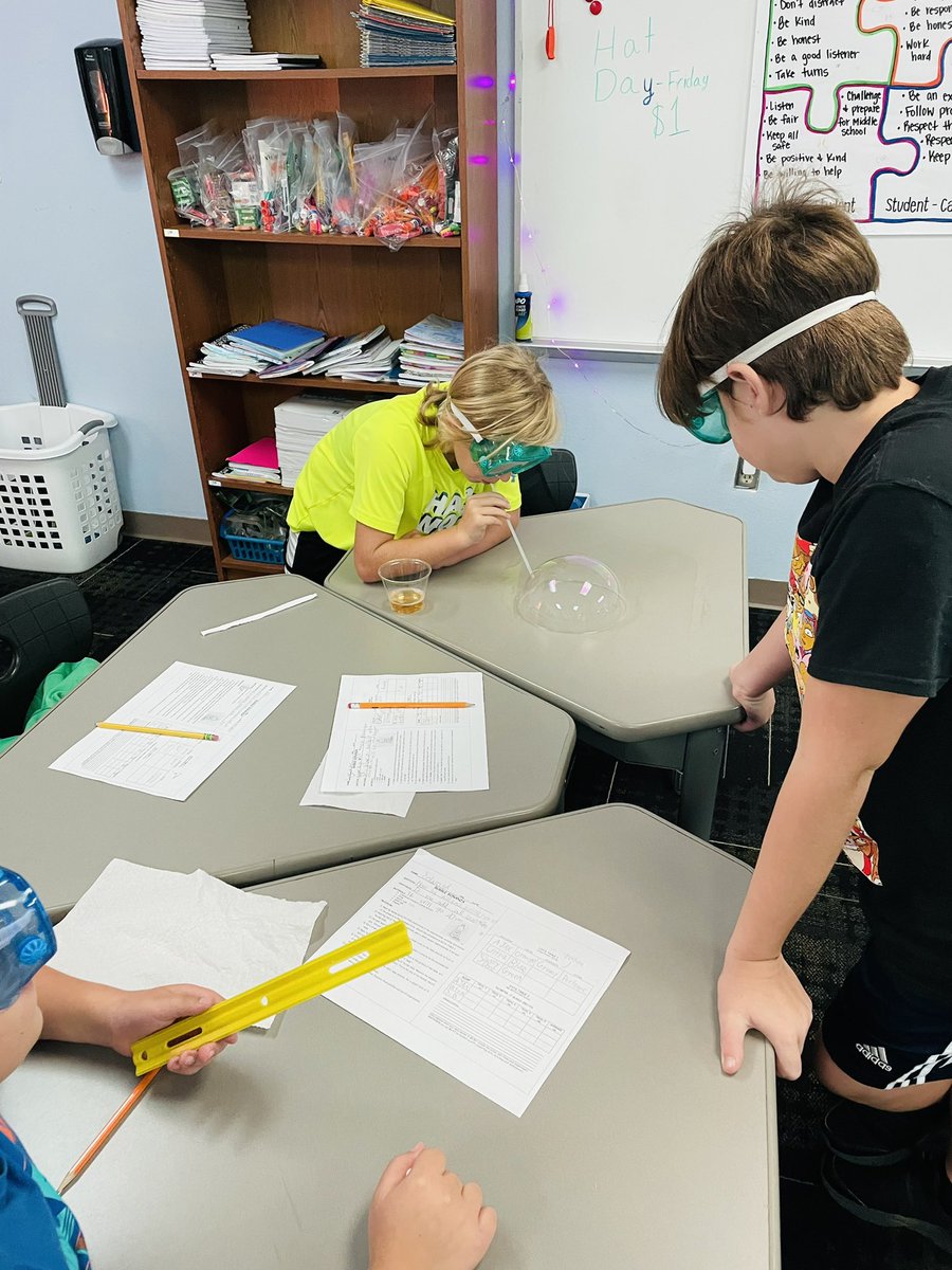 Bubble lab was a success! The kids did so great with our first lab of the year and diving into the scientific method!🧪 🧬 ❤️ #aesmakeyourmark