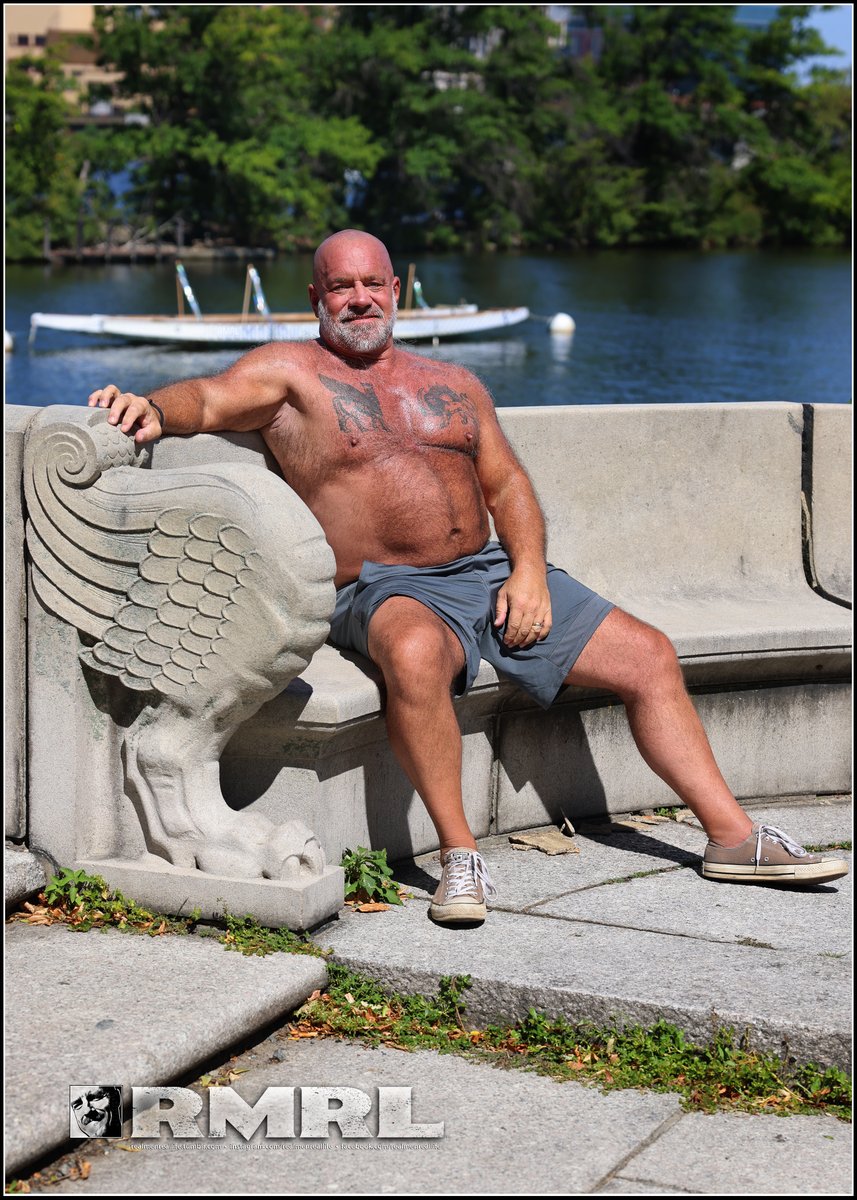 MrJohnOrbit's tweet photo. Happy birthday to my meaty Papabear Scott! 🐻❤️🎂 https://t.co/BkVy5L0KXb