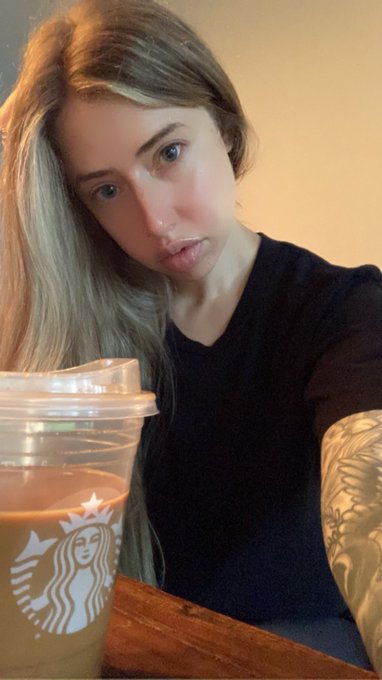 What is my go to order @starbucks? https://t.co/8rcvB55yke<a class="tags" target="_blank" title="On Twitter" href="/?out=eyJ0eXAiOiJKV1QiLCJhbGciOiJIUzUxMiJ9.eyJpYXQiOjE3MjI1MDQ3MjEsImlzcyI6InR3cG9ybnN0YXJzLmNvbSIsIm5iZiI6MTcyMjUwNDcyMSwiZXhwIjoxNzU0MDQwNzIxLCJyZWRpcmVjdF91cmwiOiJodHRwczovL3R3aXR0ZXIuY29tL3N0YXJidWNrcyJ9.t7Vfdrh5poxVwTUUTKGr-48Y79PDZxReysXOne0x96W9RIzUYWNEXL9Ws6zMqY3H8ITOSq_79dXBMC3d6NsHuQ">@starbucks</a><a href="/tag/polaroids"class="tags"><span>#polaroids</span></a>