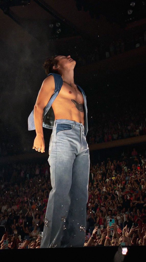 HSeveryhour's tweet image. 