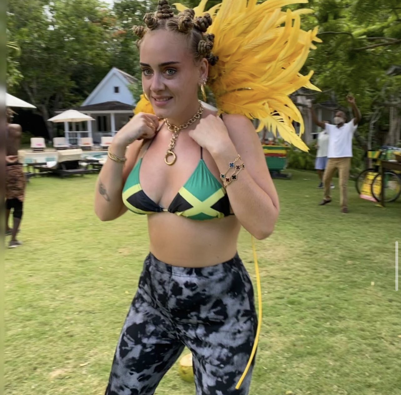 ♥ Sarai Minx ♥ 𝙂𝙤𝙞𝙣𝙜 𝙤𝙣 𝙃𝙞𝙖𝙩𝙪𝙨 🏾 on Twitter: "@CIWYW25 Not the bintou’s