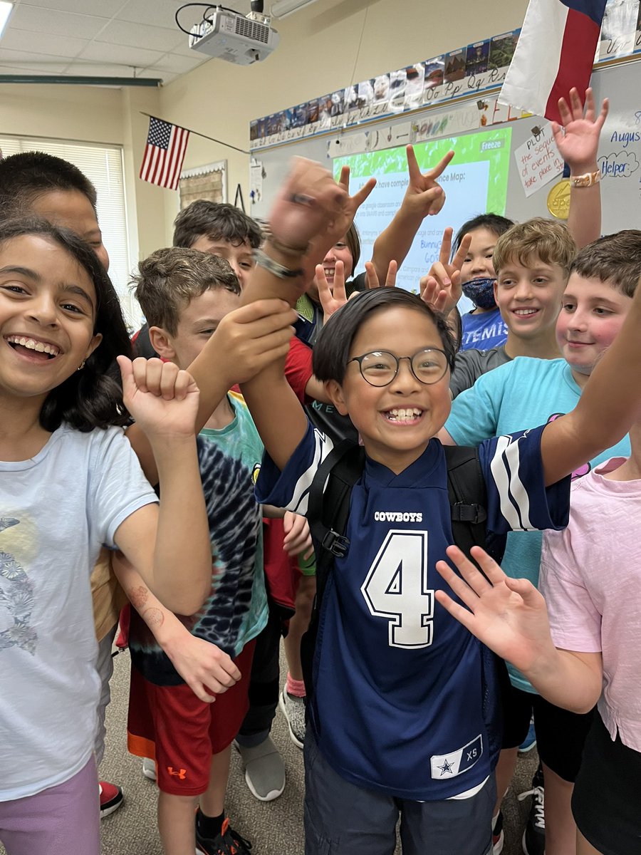 Mathews Elementary School tweet media