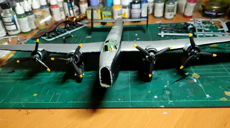 WartsNAllModels's tweet photo. Going live on https://t.co/cqPPEWXFpY in 30 minutes (9.30am ACST, 8pm EDT, AMT) #prepping the #halifax for the #upperwing #maincoats, #assembling the #lancaster #enginebays, and #decaling the #spitfire. Pop past and chat! #scalemodels #ww2 #aircraft #airfixmodels #AZModels https://t.co/sfxfJvDwOH