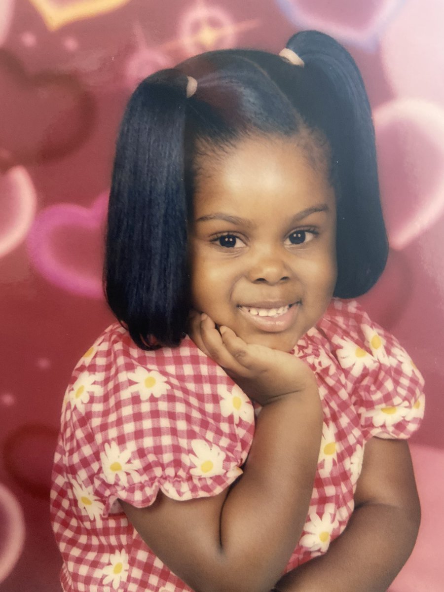 BlkGrlsSmllGood's tweet photo. Black girls quote this with your favorite baby picture 🧸🎀 https://t.co/FLnbWdjqRd