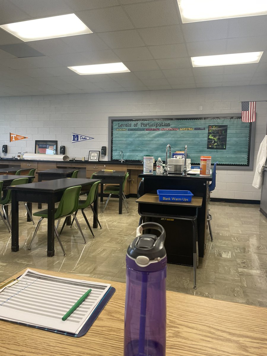 MrsPearceChem's tweet photo. So excited for my first day!  It’s been amazing so far! https://t.co/mgdQiKLZRJ