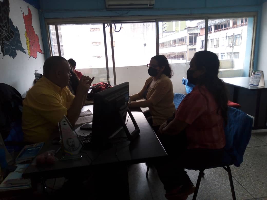 #Táchira jefe de División de Supervisión de @ZonaEducTachira sostiene importante reunión con supervisora intercircuital del municipio Michelena, en aras de evaluar los procesos administrativos y organizativos en el marco del inicio del AE 2022-2023 <a href="/Berzabethg1/">Berzabethgandicaoficial</a> <a href="/_LaAvanzadora/">Yelitze Santaella</a>