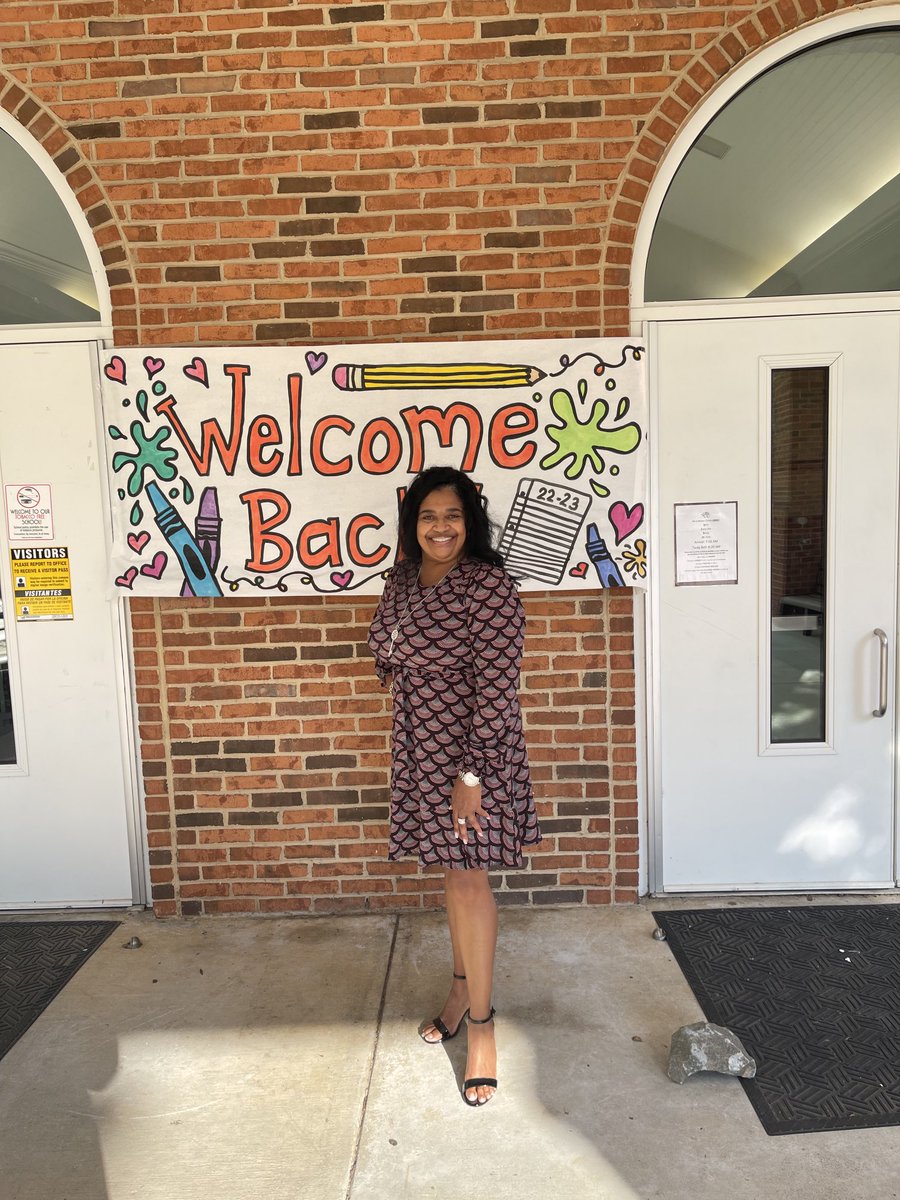 First day of the 2022-23 school year as the Proud Principal of Julian Gibson Elementary School. 🥰Looking forward to an Awesome Year! 🤗