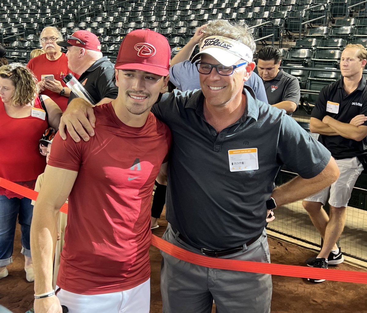 PHNX_Dbacks's tweet photo. Corbin Carroll was surprised by mentor Jeff Cirillo on his debut day here at Chase Field. #Dbacks https://t.co/KD8Tm6MU8n
