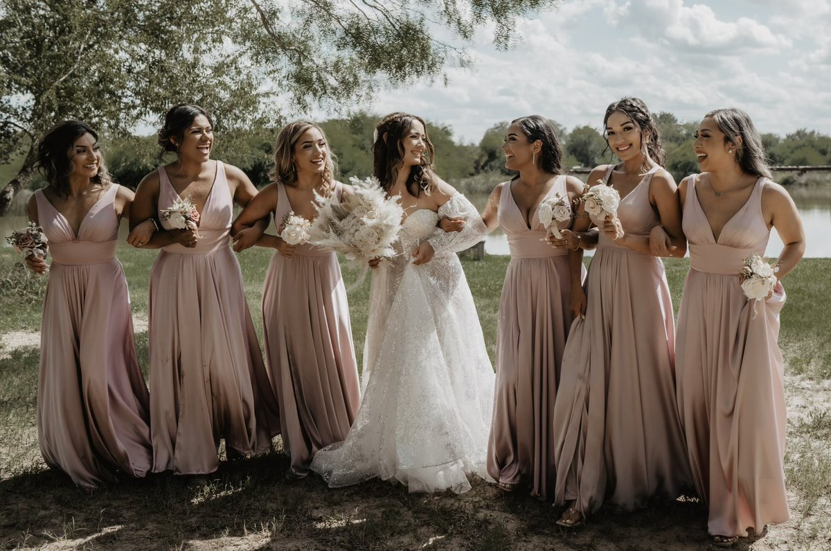 Ofelia_est's tweet photo. The Beginning 💍♾     @JZILLA_PEREZ https://t.co/TU2r53oaZm
