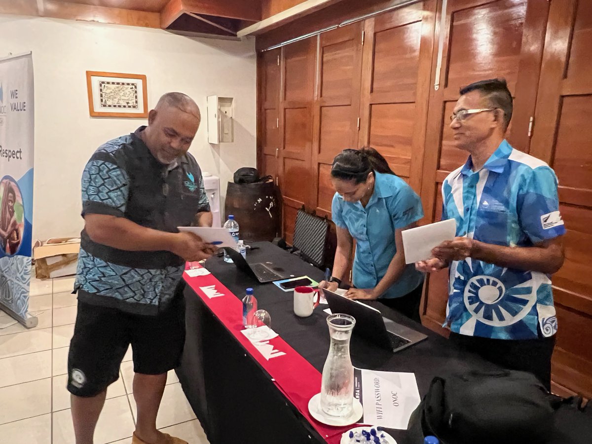 oceaniaolympic's tweet photo. Pacific sport experts working on design &amp; review of sport education micro-qualifications for @spc_cps #EQAP accreditation. We have 8 #MEMOSIANS, 2 #ICECP graduates &amp; a host of #OSEP alumni in the same room for a week. 

#OceaniaTogether #ONOC40 #AthletesFirst https://t.co/ppzE2haB3f